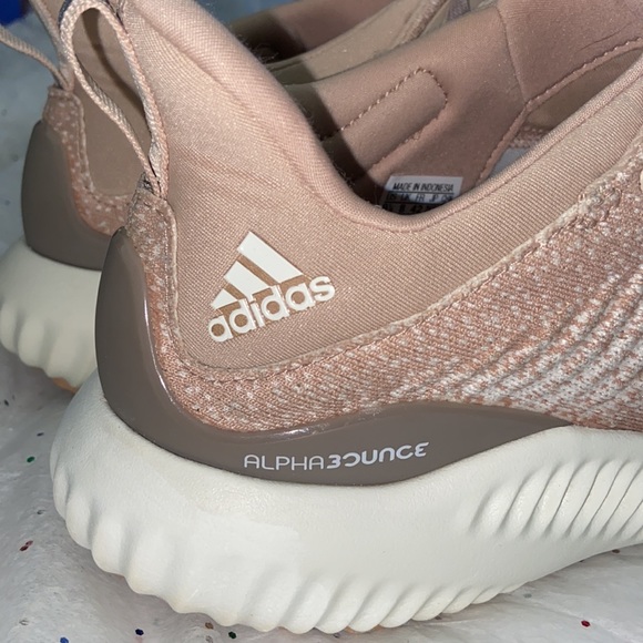 Adidas Women’s Alphabounce Sneakers Size 9.5 - Picture 5 of 11